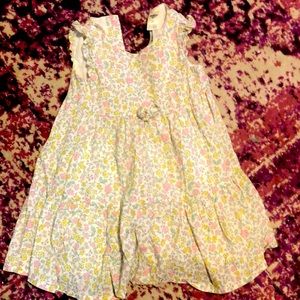 2T OshKosh Floral dress with out sleeves.